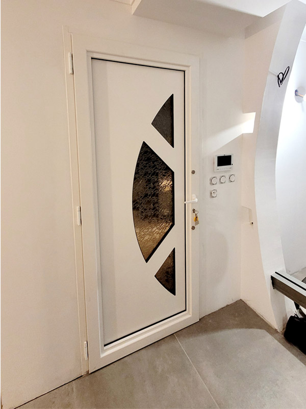 Installation et Renovation Montpellier - Pose porte d'entrée montpellier